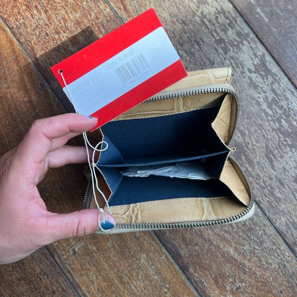 Tan Dooney&Bourke Wallet - Picture 2 of 3